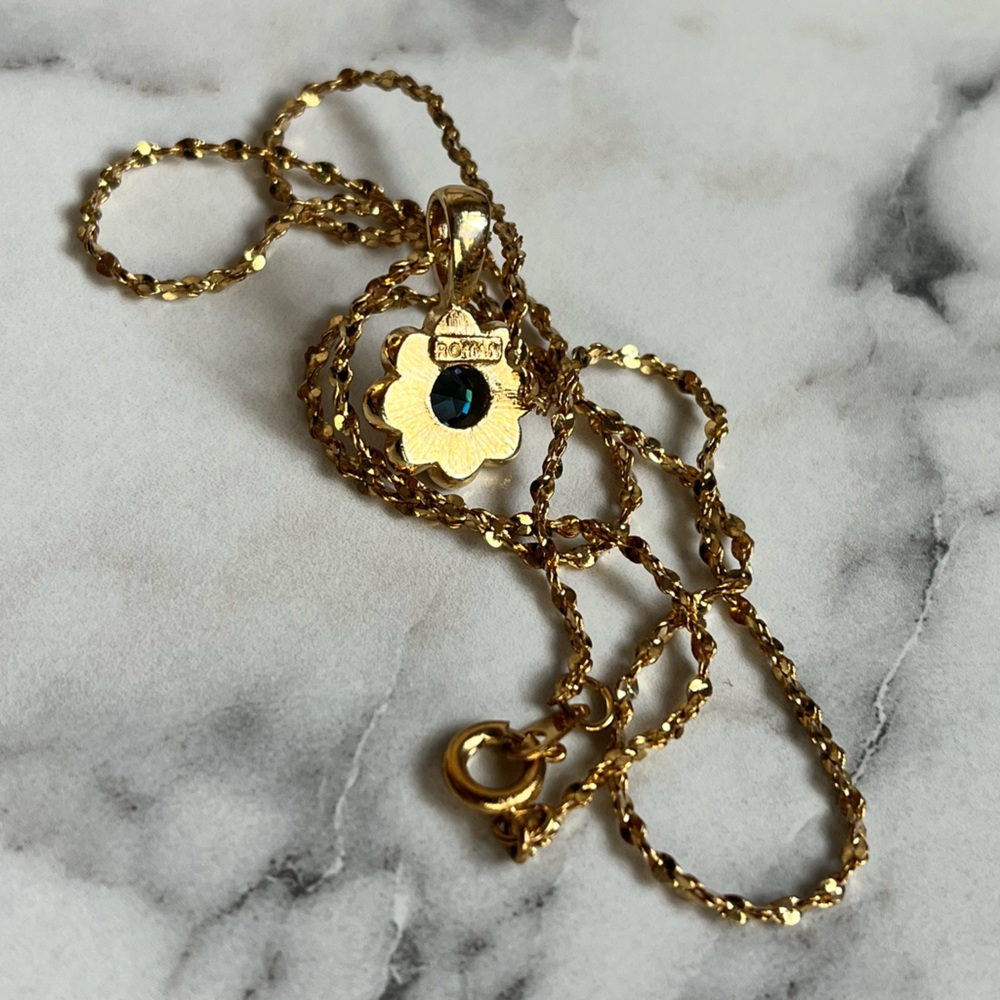 Dainty Gold blue sapphire flower Necklace classic stunning simple elegant babe - Picture 6 of 16
